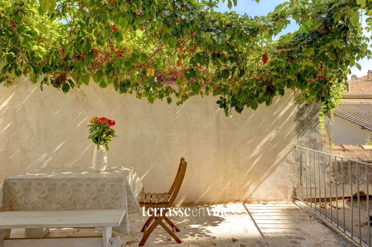 EXCLUSIVITÉ - ST CHARLES / ST LAZARE - 63 m2 - Terrasse 17 m2 - 220000€