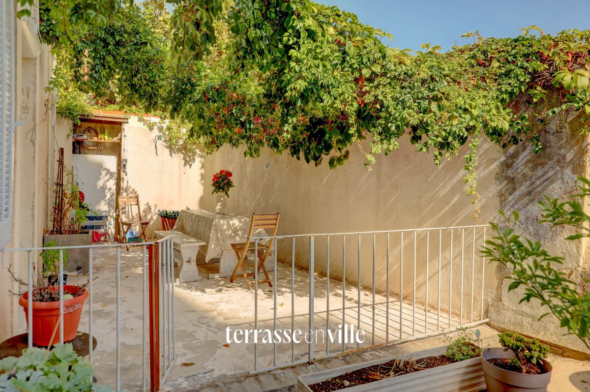 EXCLUSIVITÉ - ST CHARLES / ST LAZARE - 63 m2 - Terrasse 17 m2 - 220000€ - 4