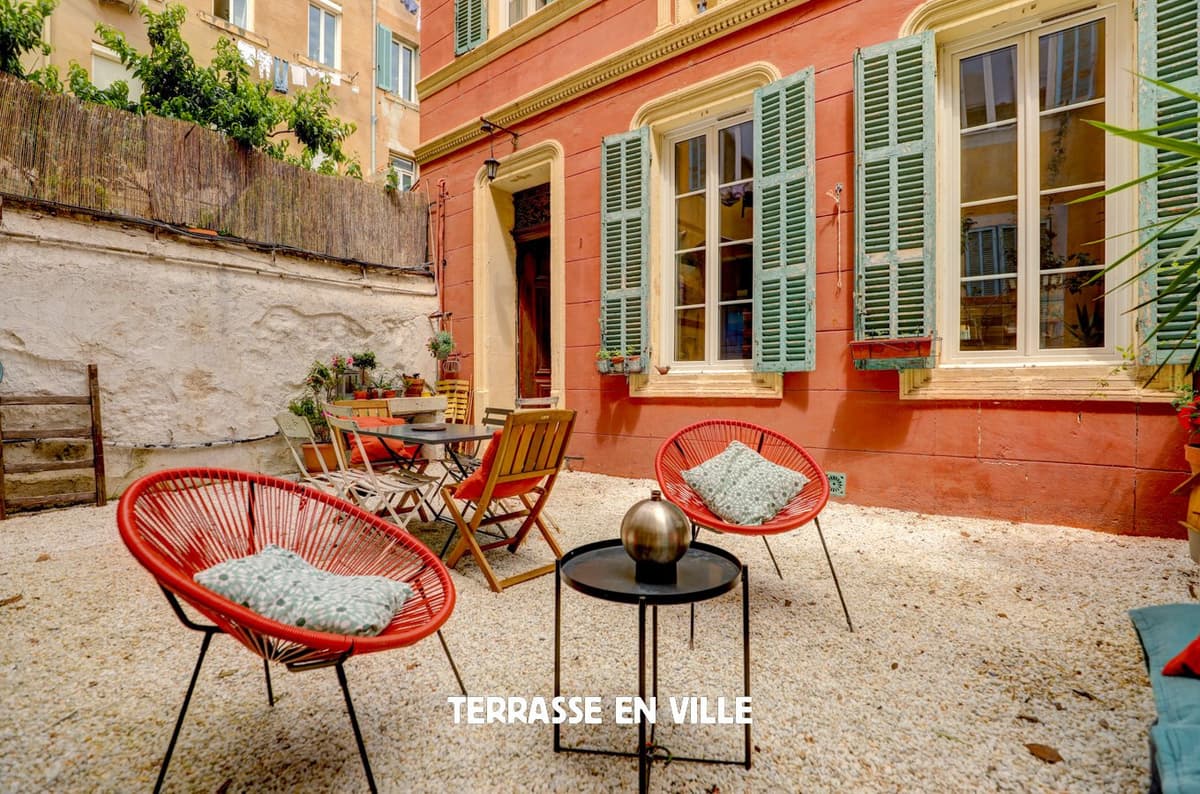 NOTRE-DAME-DU-MONT - MAISON - T6 - 150M2 - TERRASSE - 719 000€ - 3