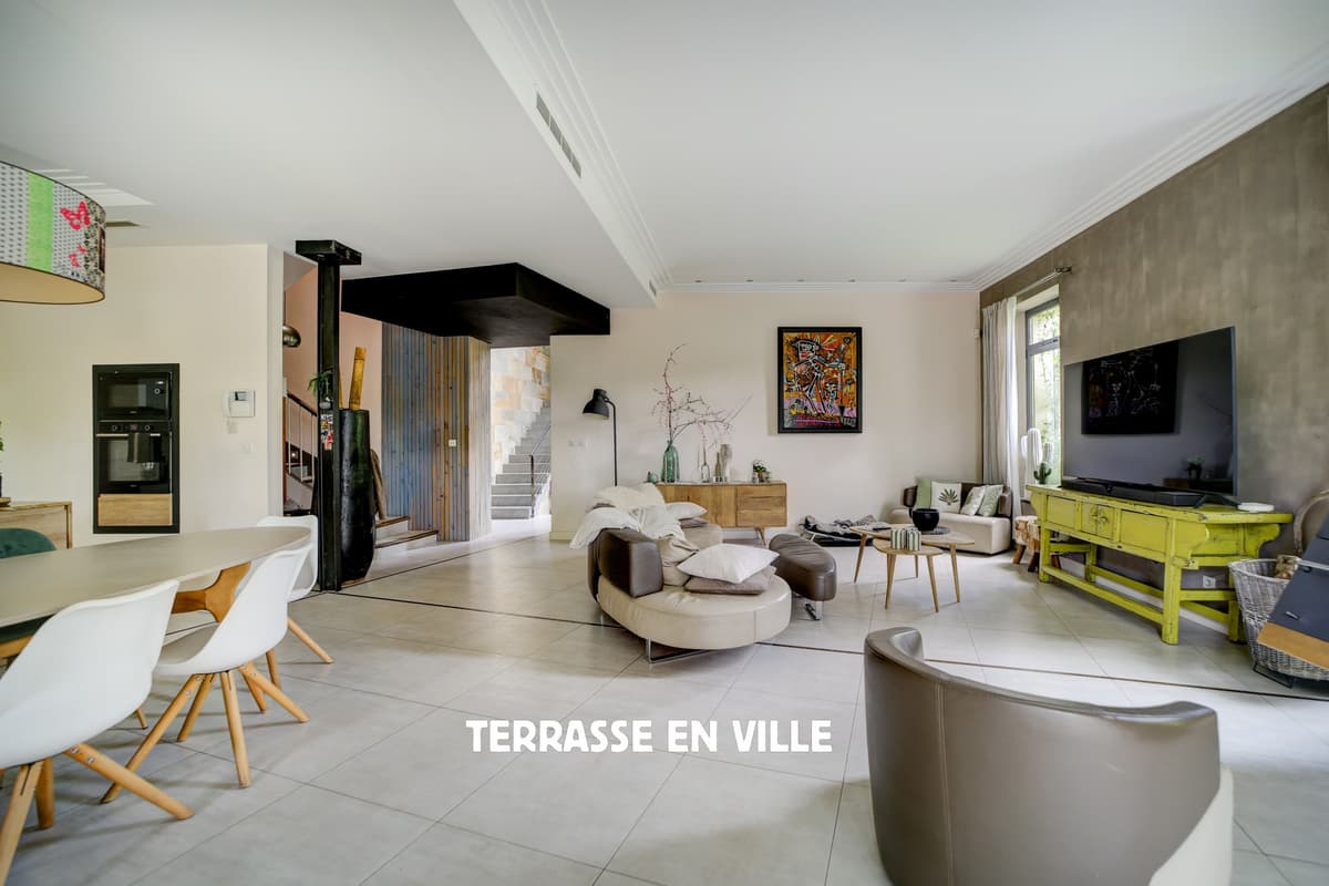 MARSEILLE 12è - SPLENDIDE BATISSE DU XIXè - 260M2 - JARDIN 700M2 - PISCINE - 1 690 000€ - 4