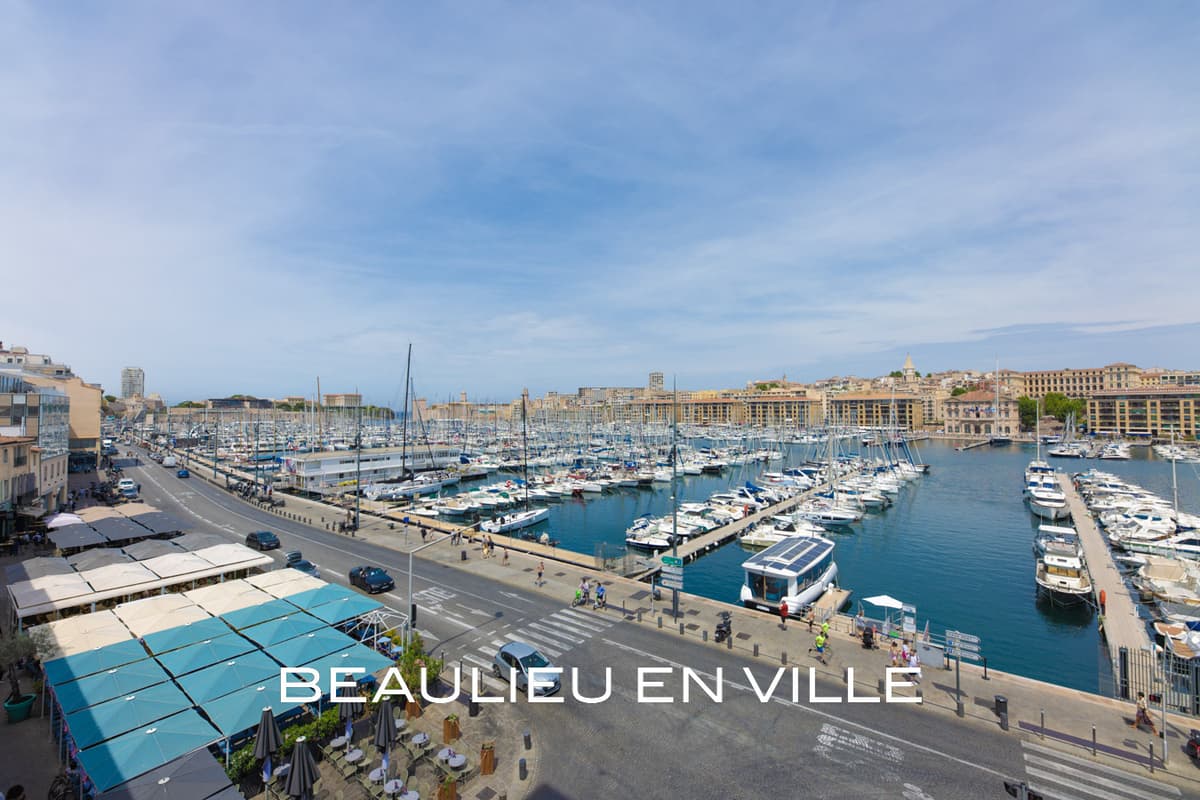 EXCLUSIVITE - BAIL EMPHYTEOTIQUE - VIEUX PORT - T3 - BALCON - VUE - 140 000€ - 2