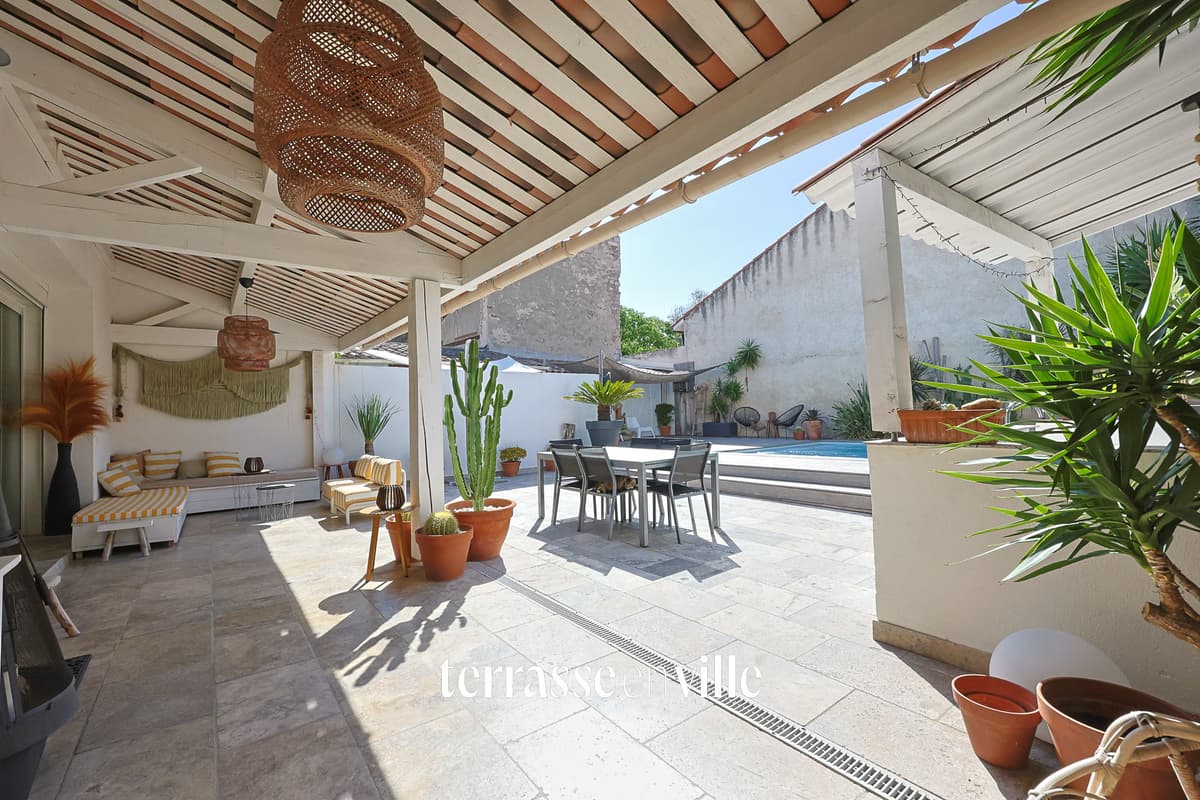 SAINTE MARGUERITE - MAISON T4 120m2 - PISCINE- 735 000€ - 2
