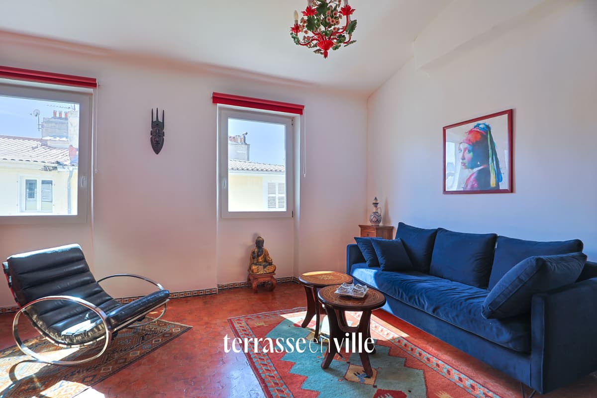 EXCLUSIVITÉ OPERA - VIEUX PORT DERNIER ETAGE T2/3 56 M2 - TOIT TERRASSE - 300 000 € - 5