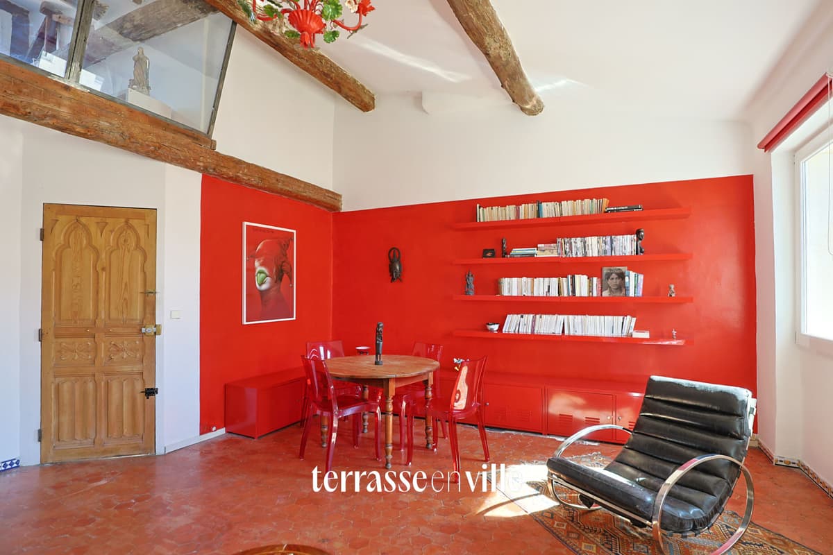 EXCLUSIVITÉ OPERA - VIEUX PORT DERNIER ETAGE T2/3 56 M2 - TOIT TERRASSE - 300 000 € - 4