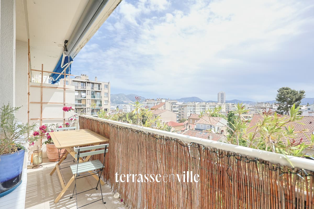 EXCLUSIVITE - T4 -BALCON - CARRE D'OR - 450 000€