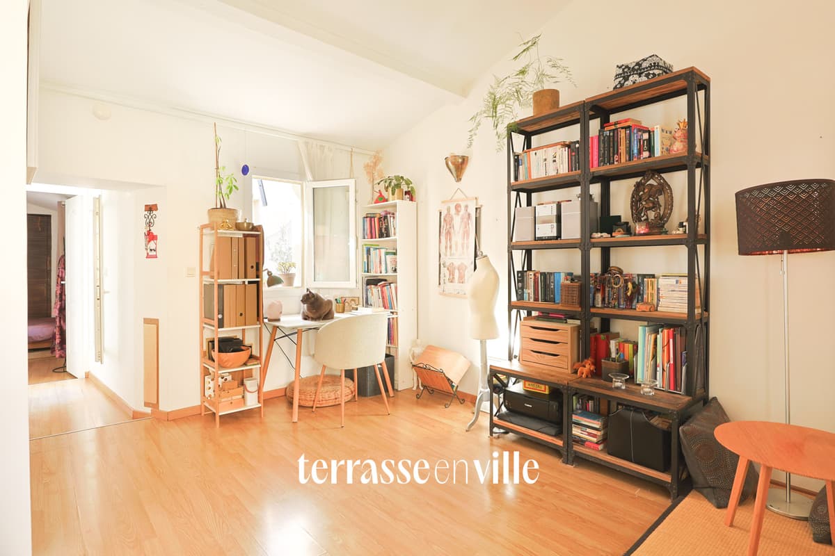 EXCLUSIVITE -LE PANIER - 33M2 -T2 - DERNIER ETAGE - TERRASSES - 250 000 € - 3