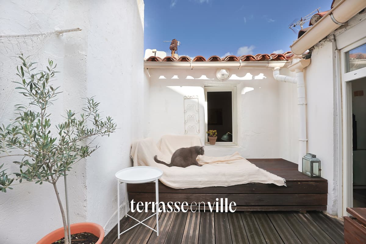 EXCLUSIVITE -LE PANIER - 33M2 -T2 - DERNIER ETAGE - TERRASSES - 250 000 € - 1