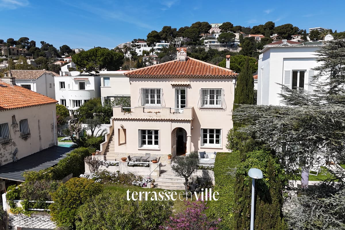 EXCLUSIVITÉ - ROUCAS PLAGE - MAISON - PISCINE-GARAGE - 1 595 000 €