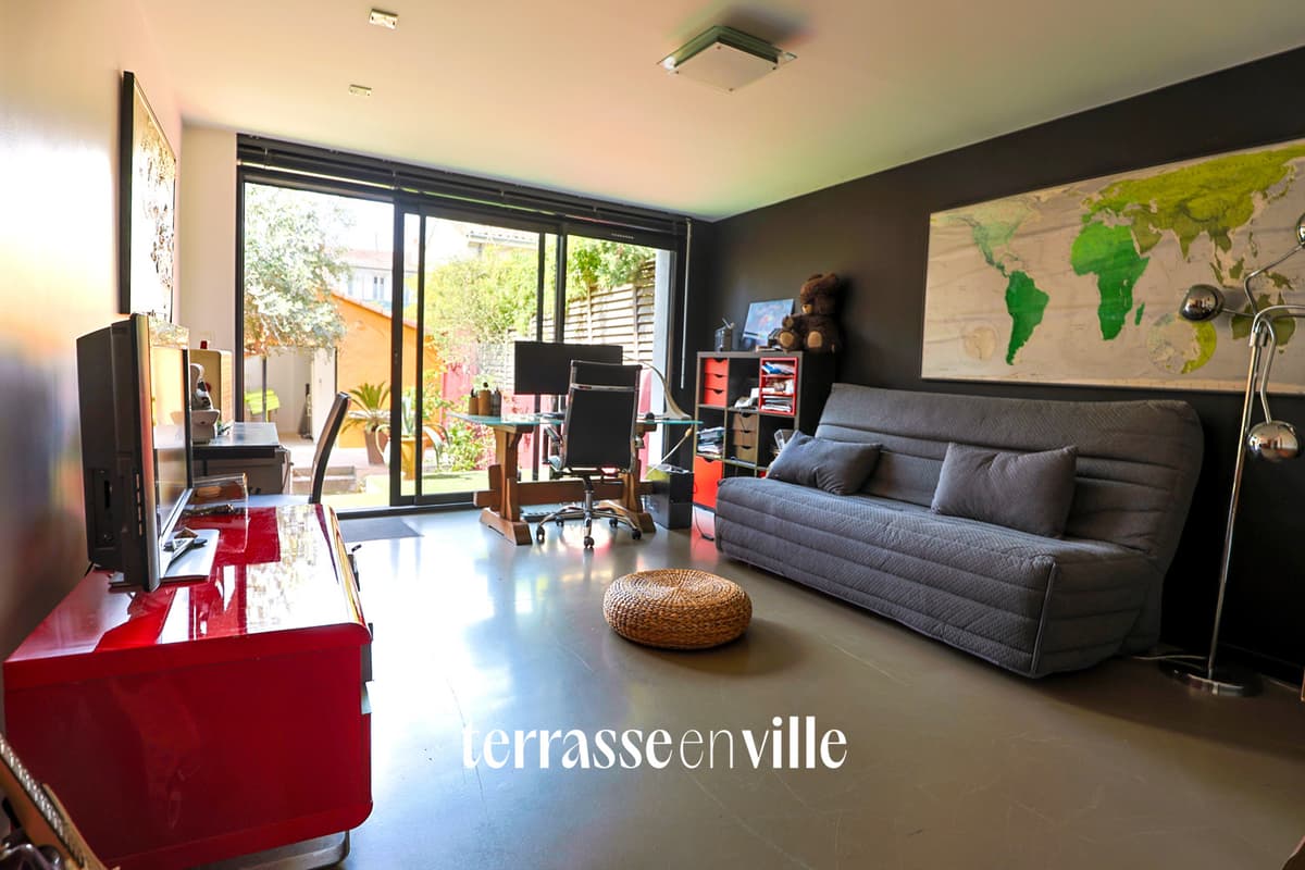 EXCLUSIVITÉ CINQ AVENUES MAISON T5/6 221 M2 - JARDIN - BOX DOUBLE - 880 000 € - 7