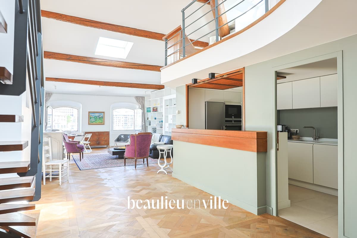 EXCLUSIVITE - VIEUX PORT - DUPLEX T3/4 - VUE VIEUX PORT - 645 000€ - 3