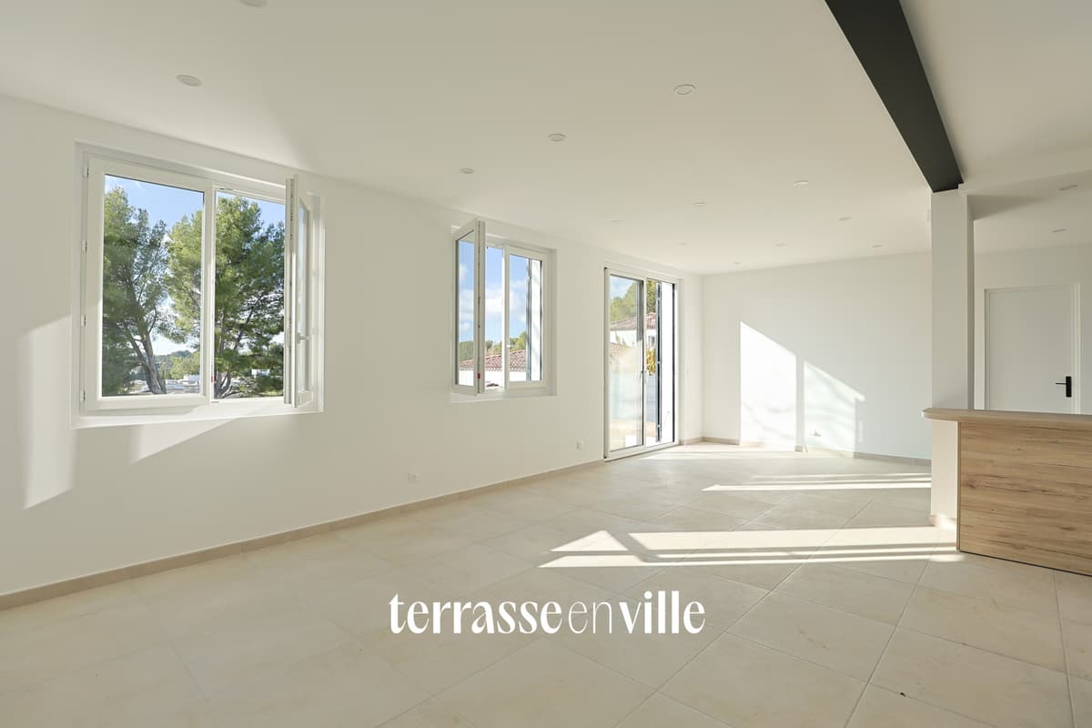 TROIS-LUCS - 13012 - MAISON T4 - 110 m2 - JARDIN 445m2 - 559 000€ - 4