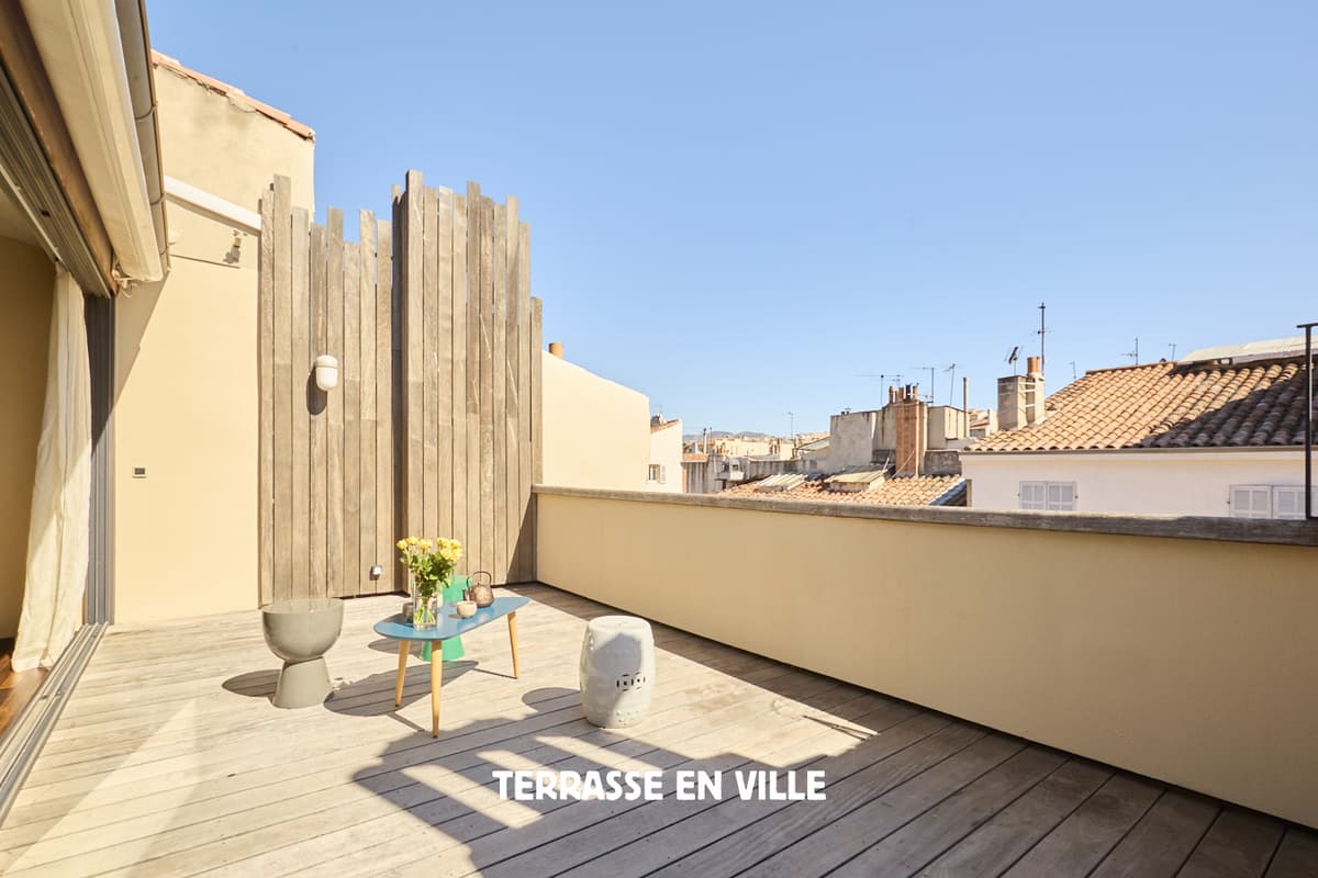 VIEUX PORT - DUPLEX T5 - TERRASSE - 690 000€ - 2