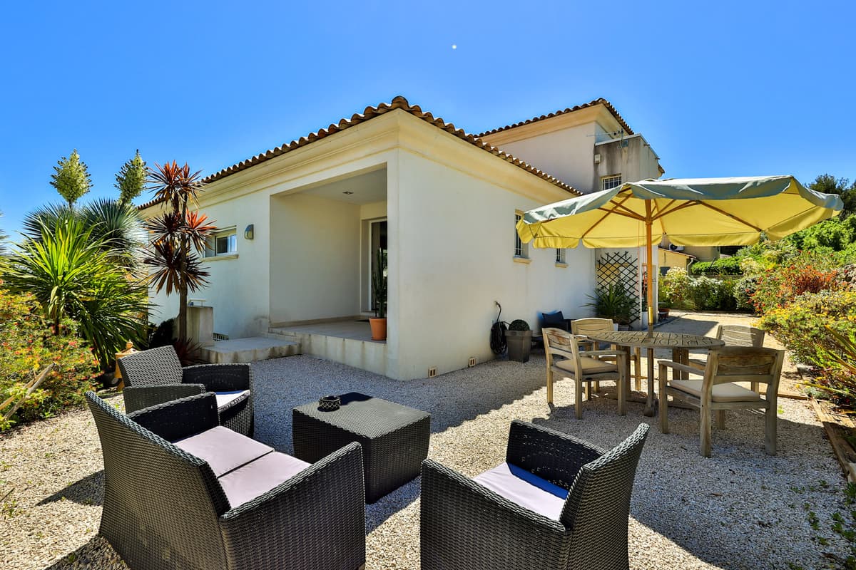 LA CIOTAT - VILLA T5 - 172M2 - GARAGE - PARCELLE 700M2 - VUE MER - 1 350 000€ - 5
