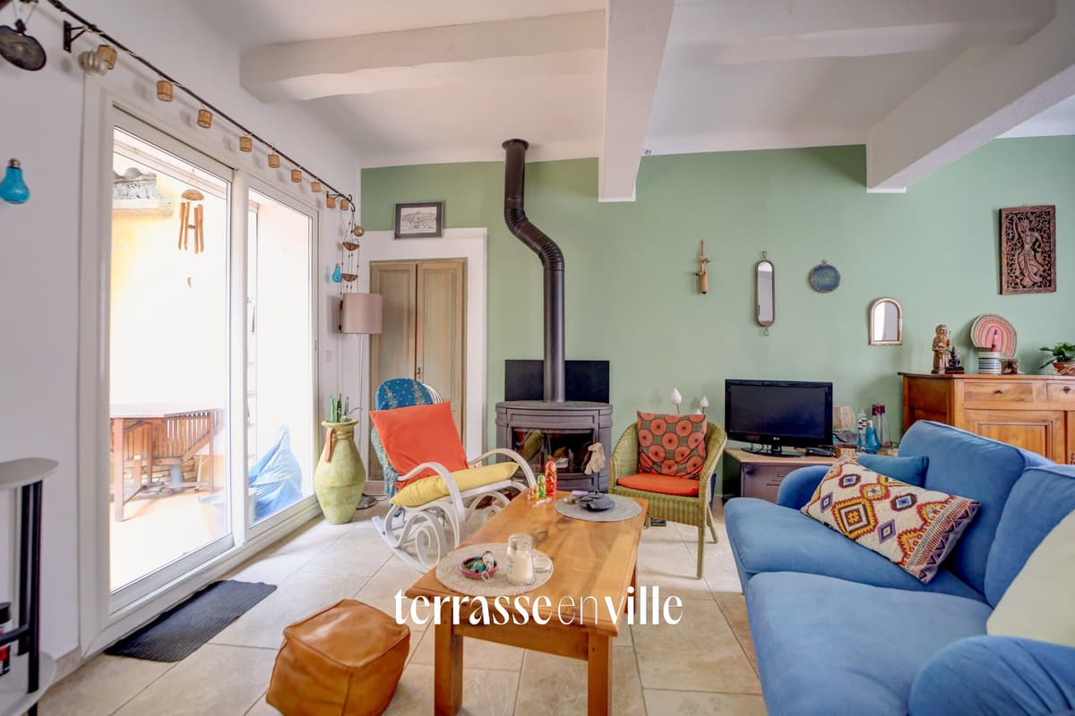 LA CIOTAT - VIEUX PORT - MAISON T4 74M2 - COUR INTÉRIEURE - 4