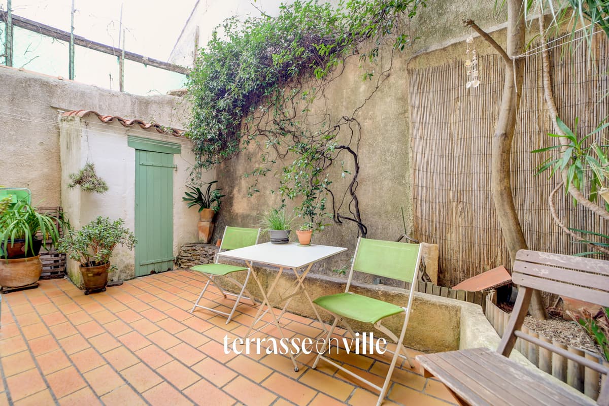 LA CIOTAT - VIEUX PORT - MAISON T4 74M2 - COUR INTÉRIEURE - 1
