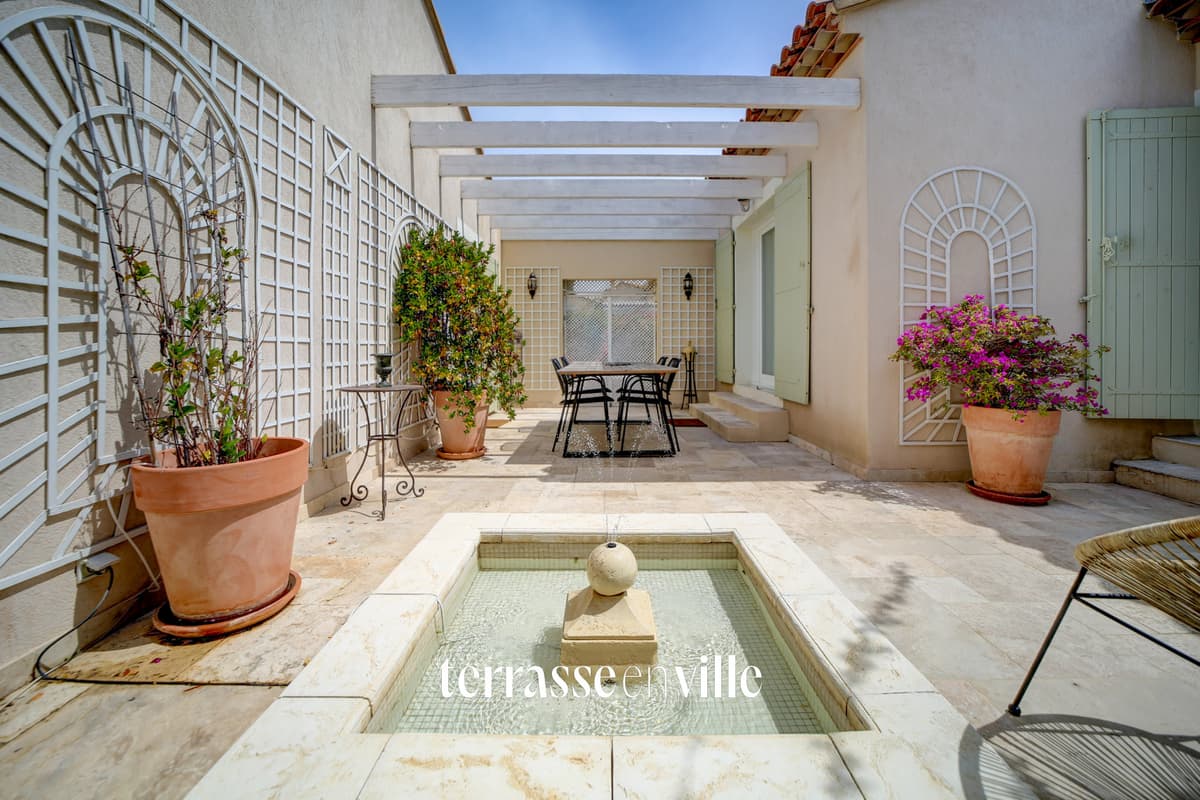 SAINT CYR SUR MER - VILLA PLAIN PIED T4 123M2 - DEPENDANCE - PROCHE VILLAGE A PIED - 1