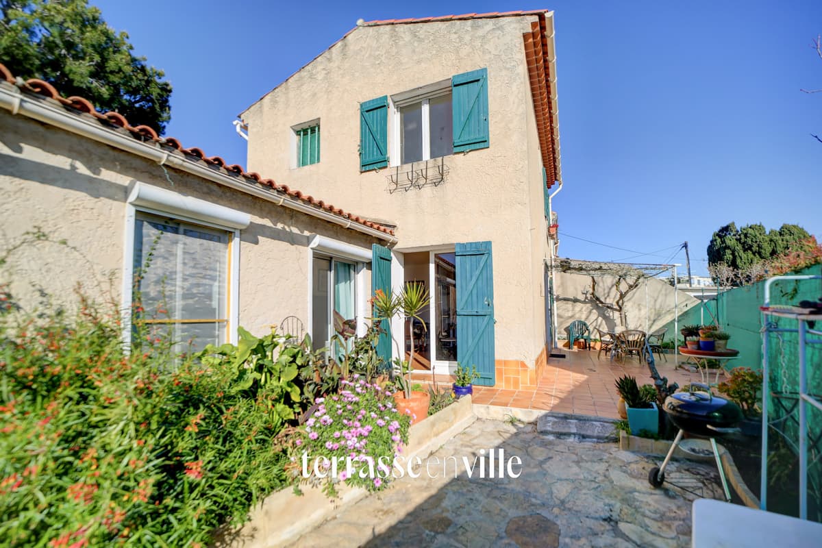 RARE - LA CIOTAT - MAISON DE VILLE - JARDIN - CHANTIER NAVAL - T4 - 1
