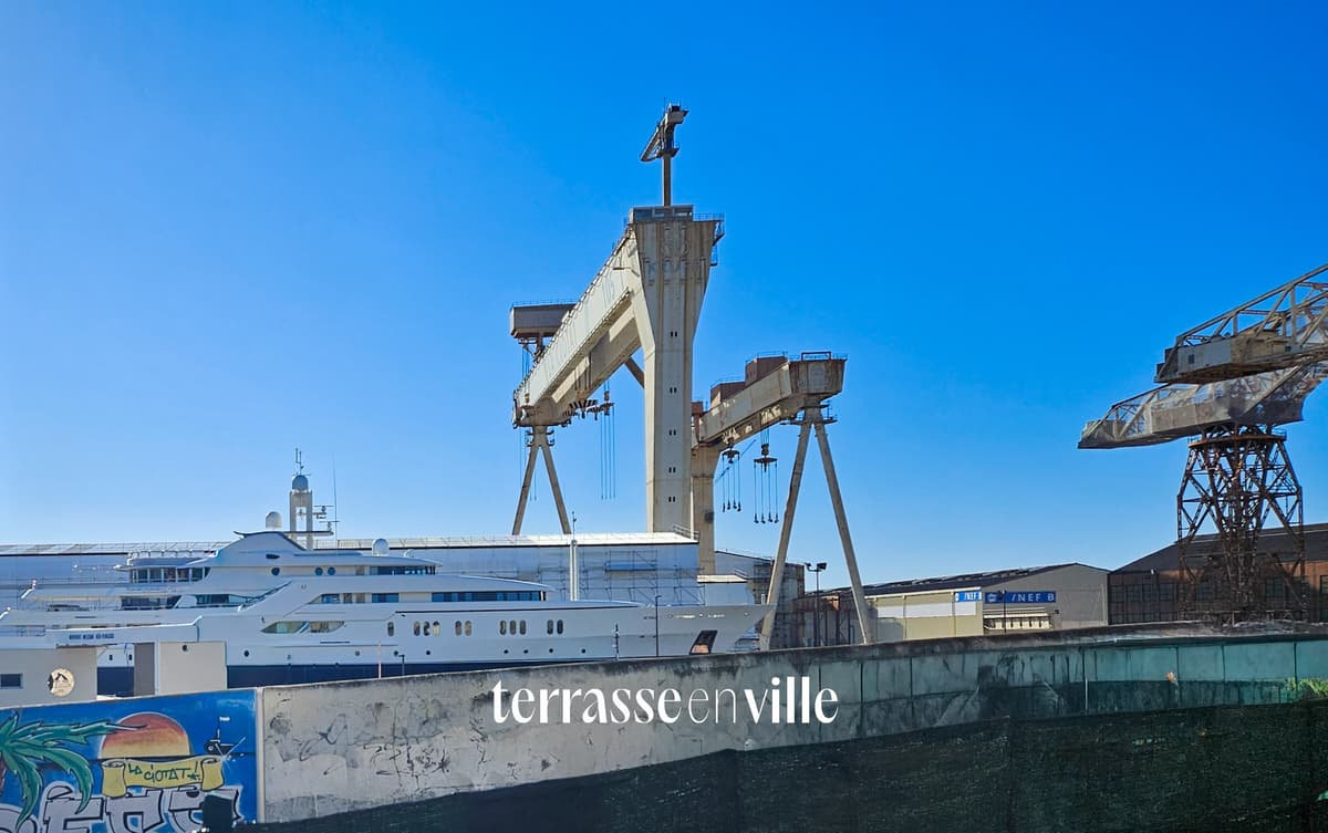 RARE - LA CIOTAT - MAISON DE VILLE - JARDIN - CHANTIER NAVAL - T4 - 2