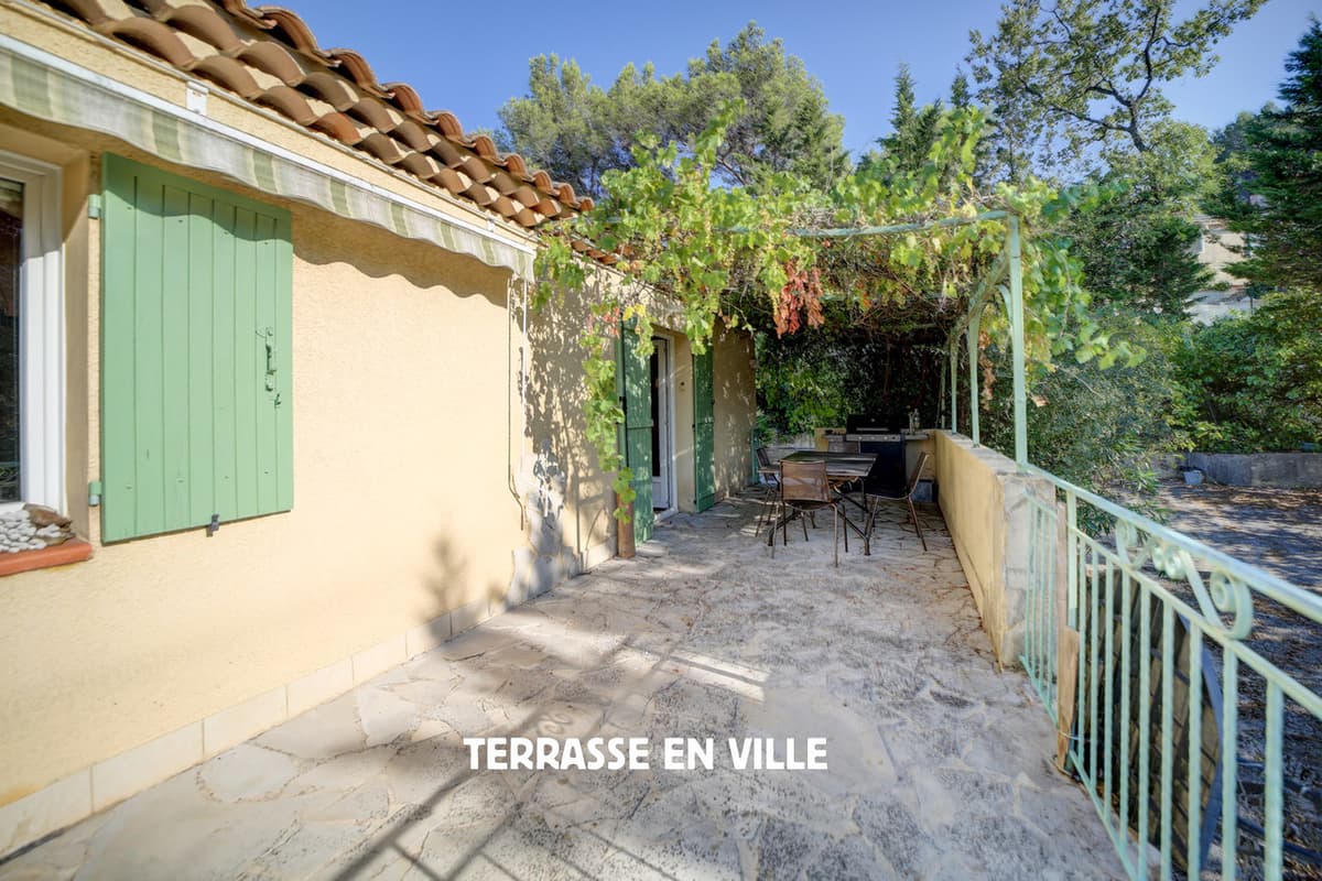 PEYPIN - VILLA T6 - 160 m2 - TERRAIN 2000 m2 - PISCINE- GARAGE - 670 000 € - 6