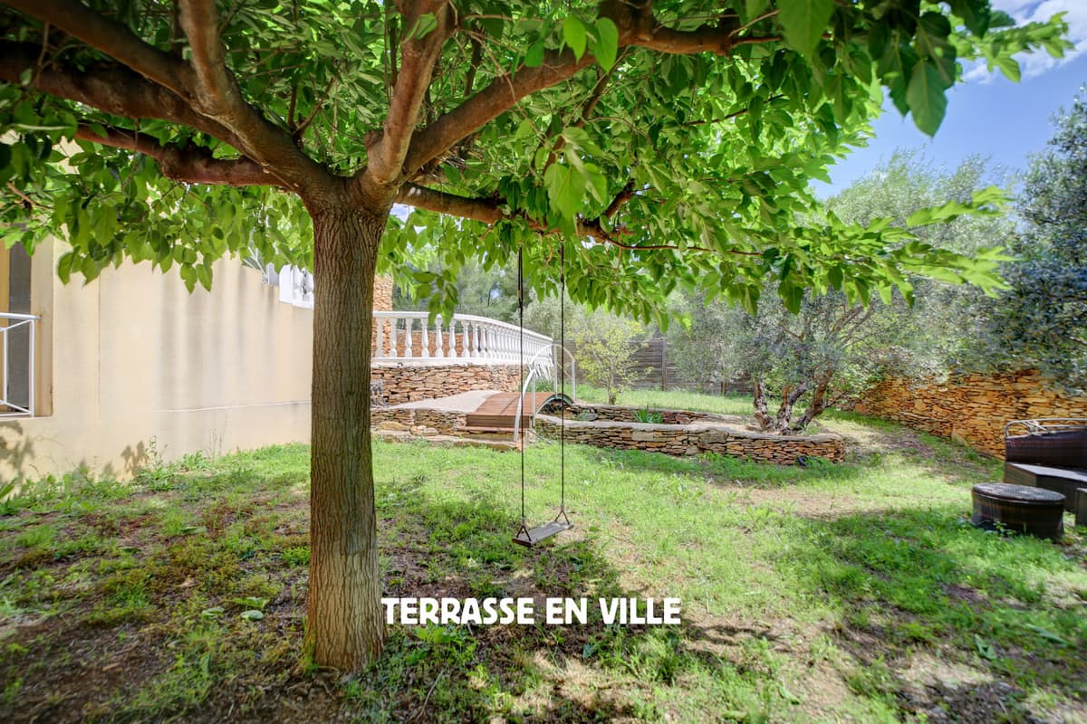 LA CIOTAT - HAUTEURS DE FONTSAINTE - VILLA VUE MER - PISCINE - DÉPENDANCE - GARAGE - 4