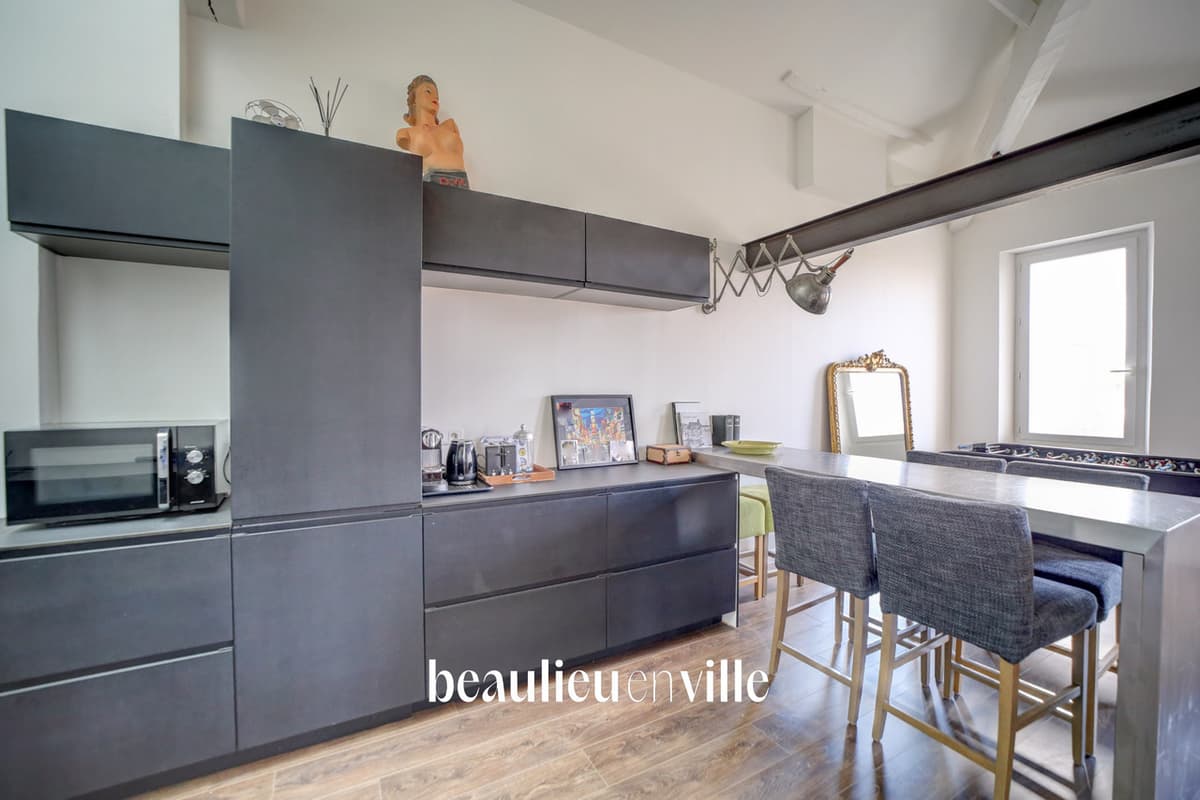 EXCLUSIVITÉ - LA CIOTAT - DUPLEX - CENTRE HISTORIQUE 76 m2 - 440 000 € - 4