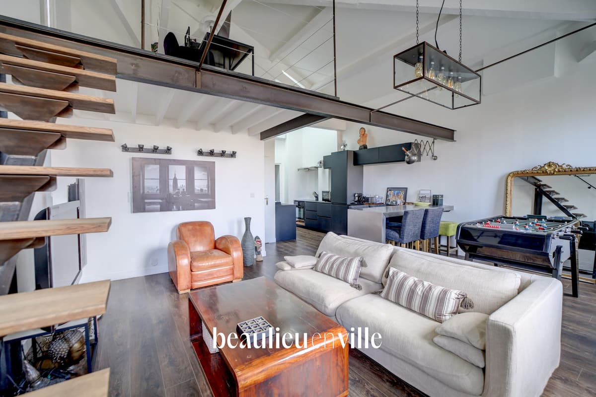 EXCLUSIVITÉ - LA CIOTAT - DUPLEX - CENTRE HISTORIQUE 76 m2 - 440 000 € - 3