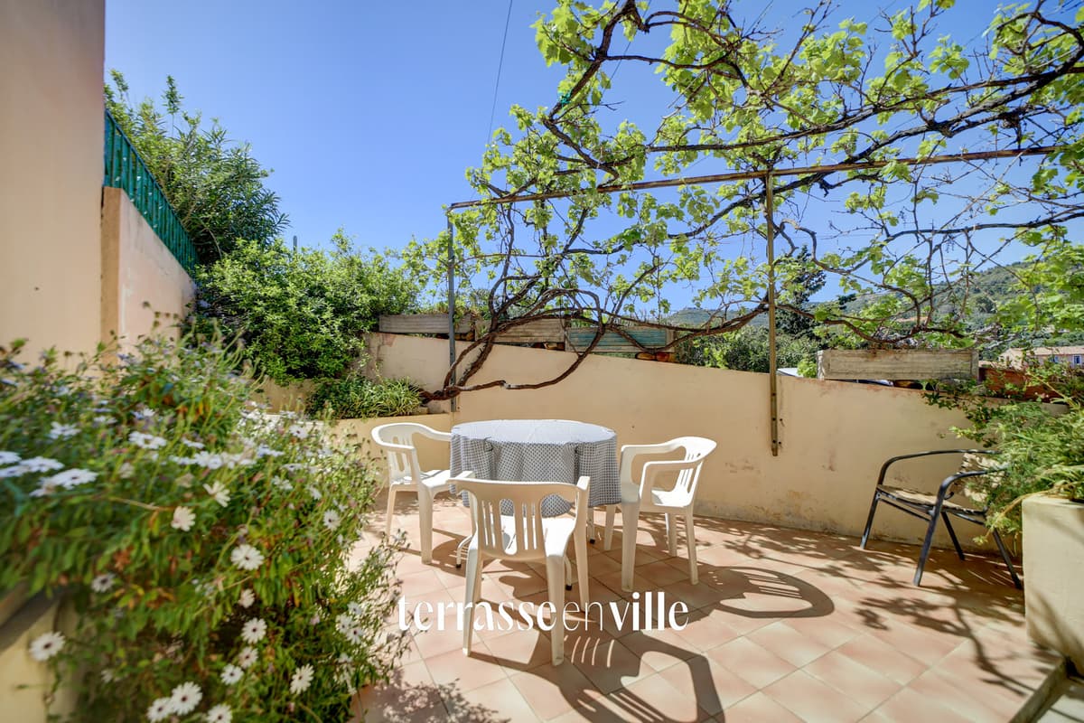 EXCLUSIVITÉ - LA CIOTAT - FIGUEROLLES - MAISON T4 - DÉPENDANCE T3 - TERRASSES- GARAGE - 7
