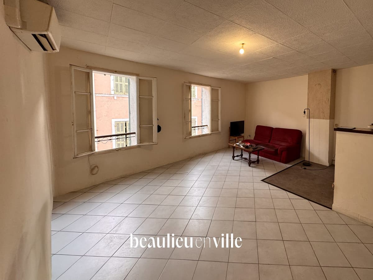 T3 - 53M2 - DERNIER ETAGE - PROCHE VIEUX PORT - 195 000€ - 1